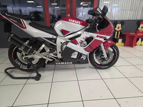 Yamaha YZF-R6 hele nette yamaha r6 met sportuitlaat