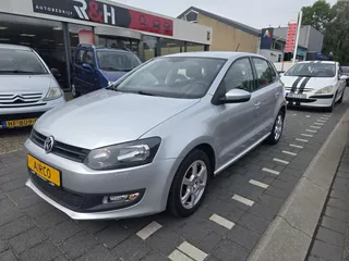 Volkswagen Polo 1.2 Easyline 5 deurs, airco, navigatie, stoelverwarming, sportvelgen